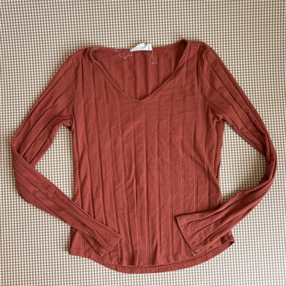 Pink Republic long sleeve basic top. Size Small